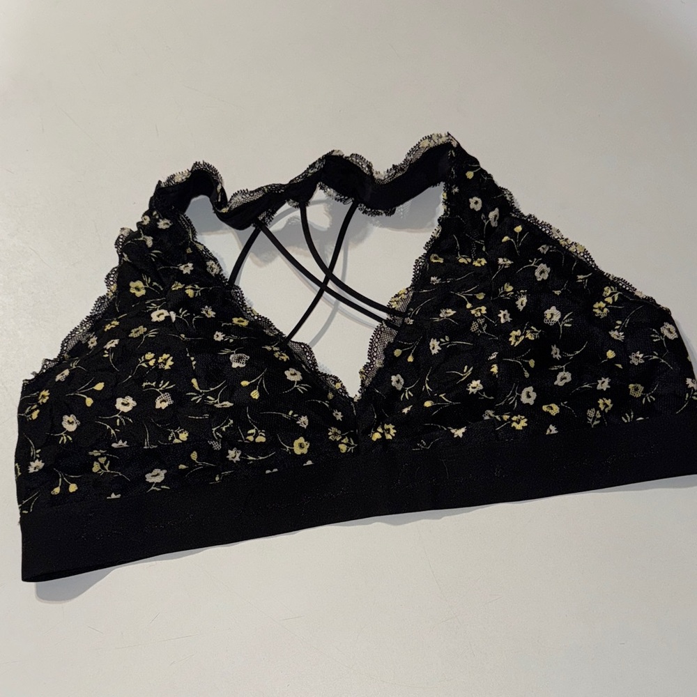 Pink VS Floral Lace Bralette - Black